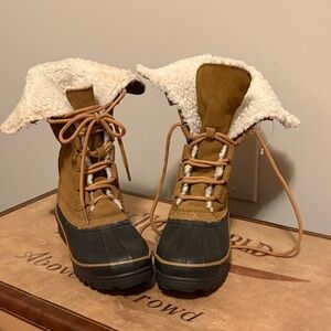 Women’s Khombu Brown and Black Winter Boots